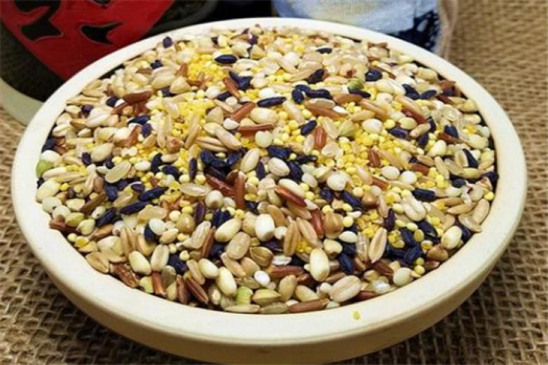 五谷杂粮养生粥